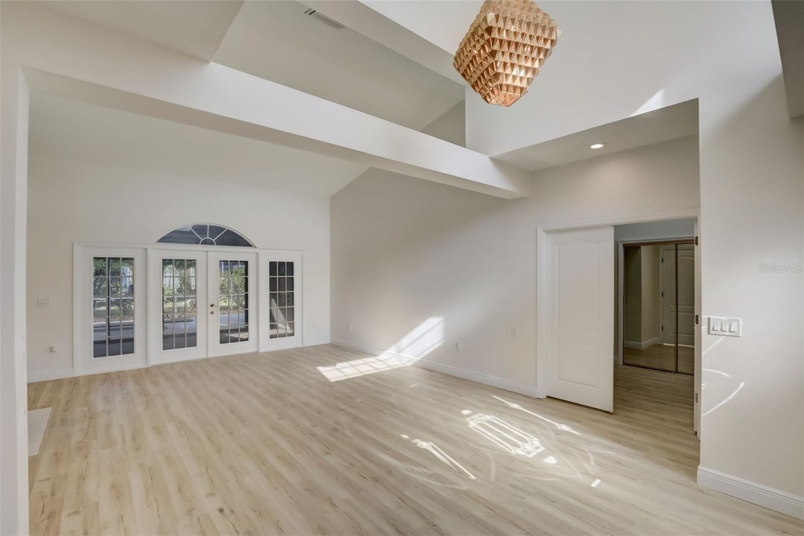 4524 HIGHLAND OAKS CIR
