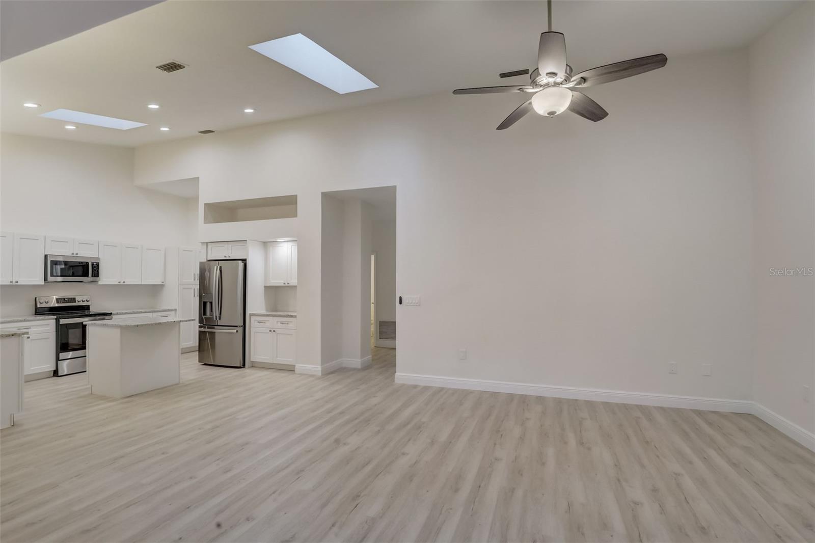 4524 HIGHLAND OAKS CIR