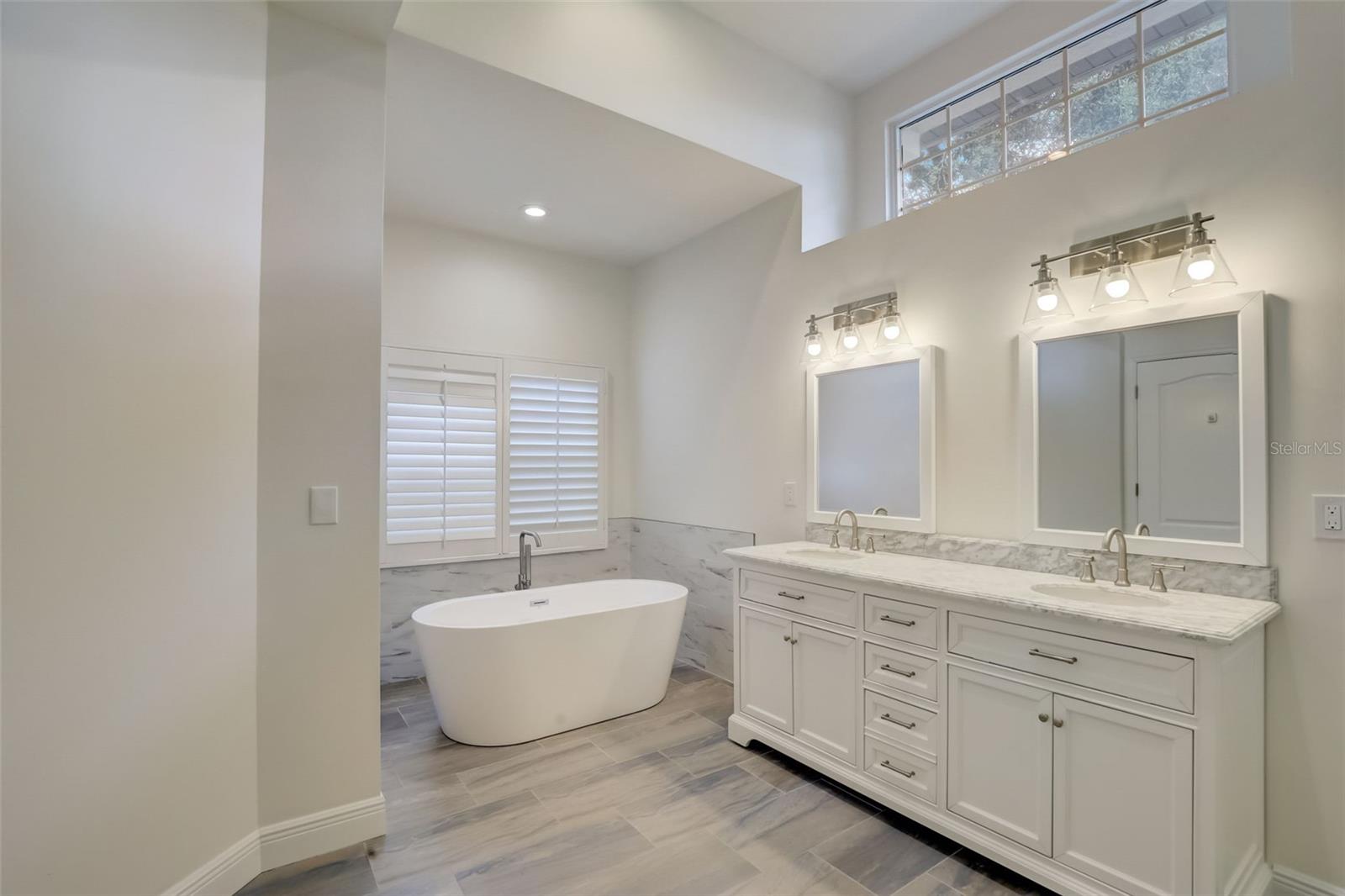 4524 HIGHLAND OAKS CIR