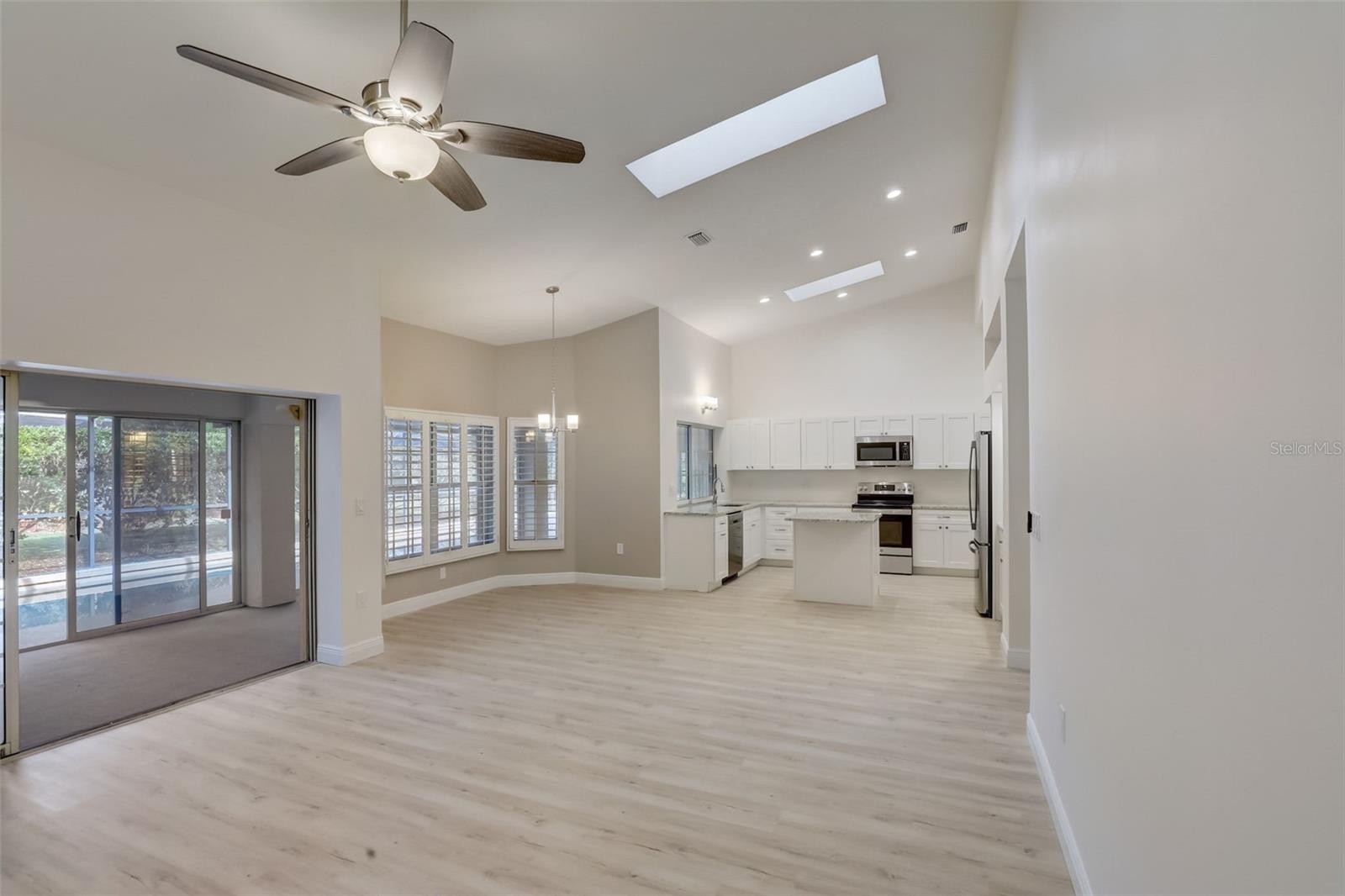 4524 HIGHLAND OAKS CIR