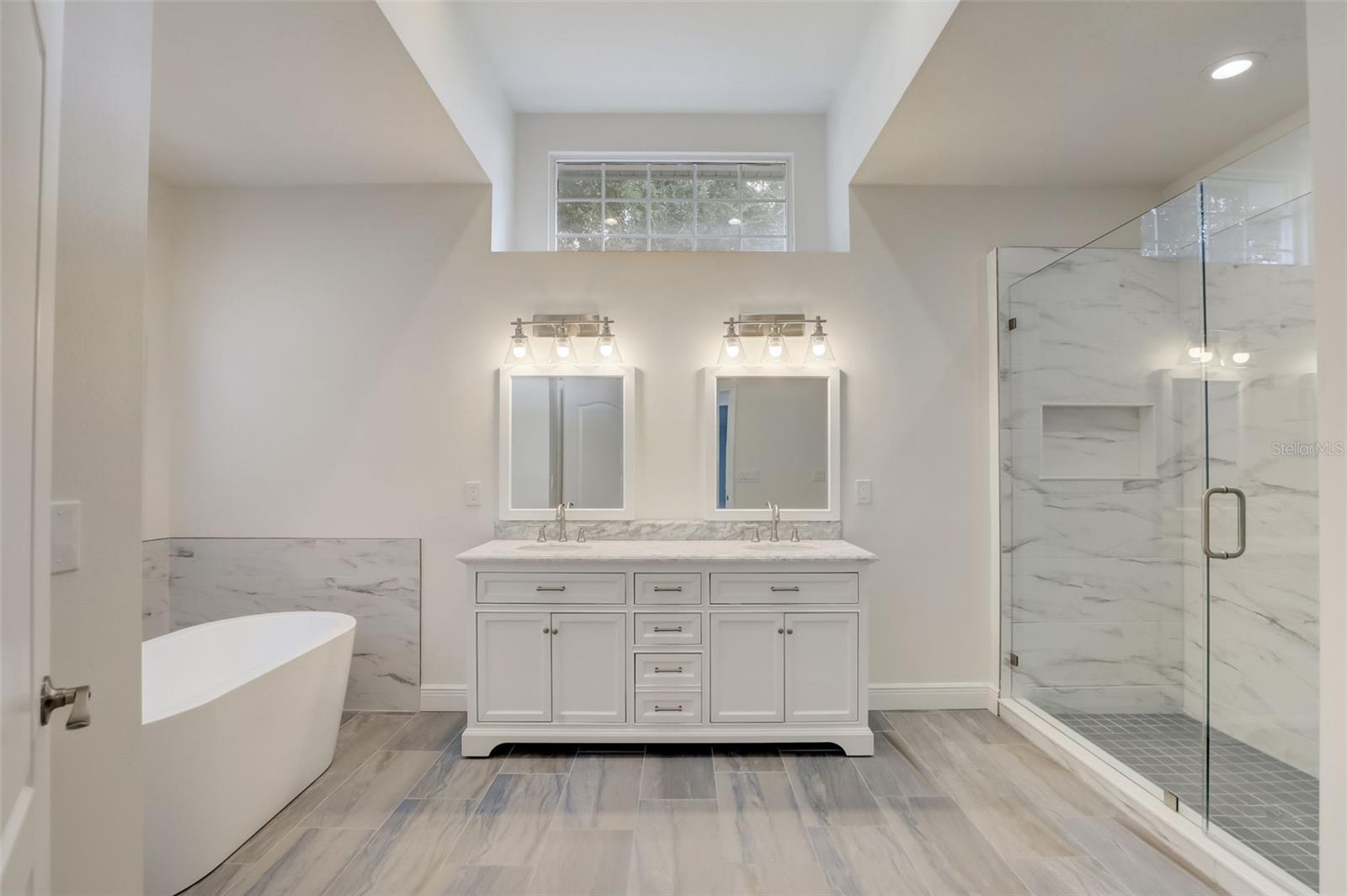 4524 HIGHLAND OAKS CIR