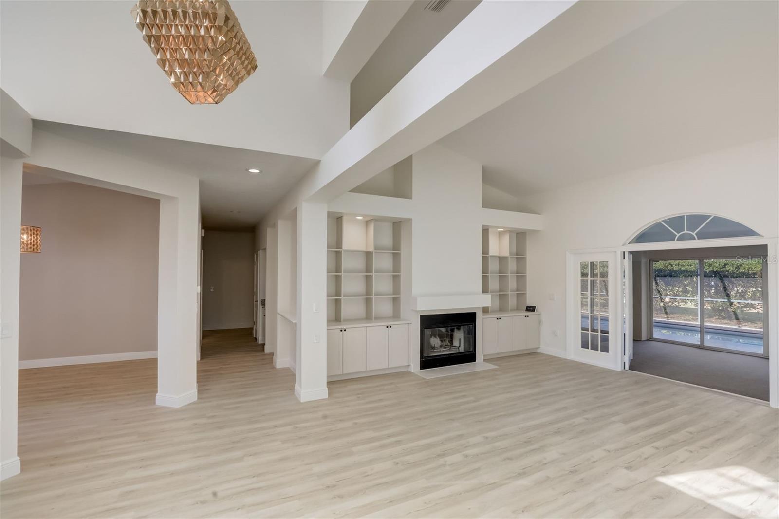 4524 HIGHLAND OAKS CIR