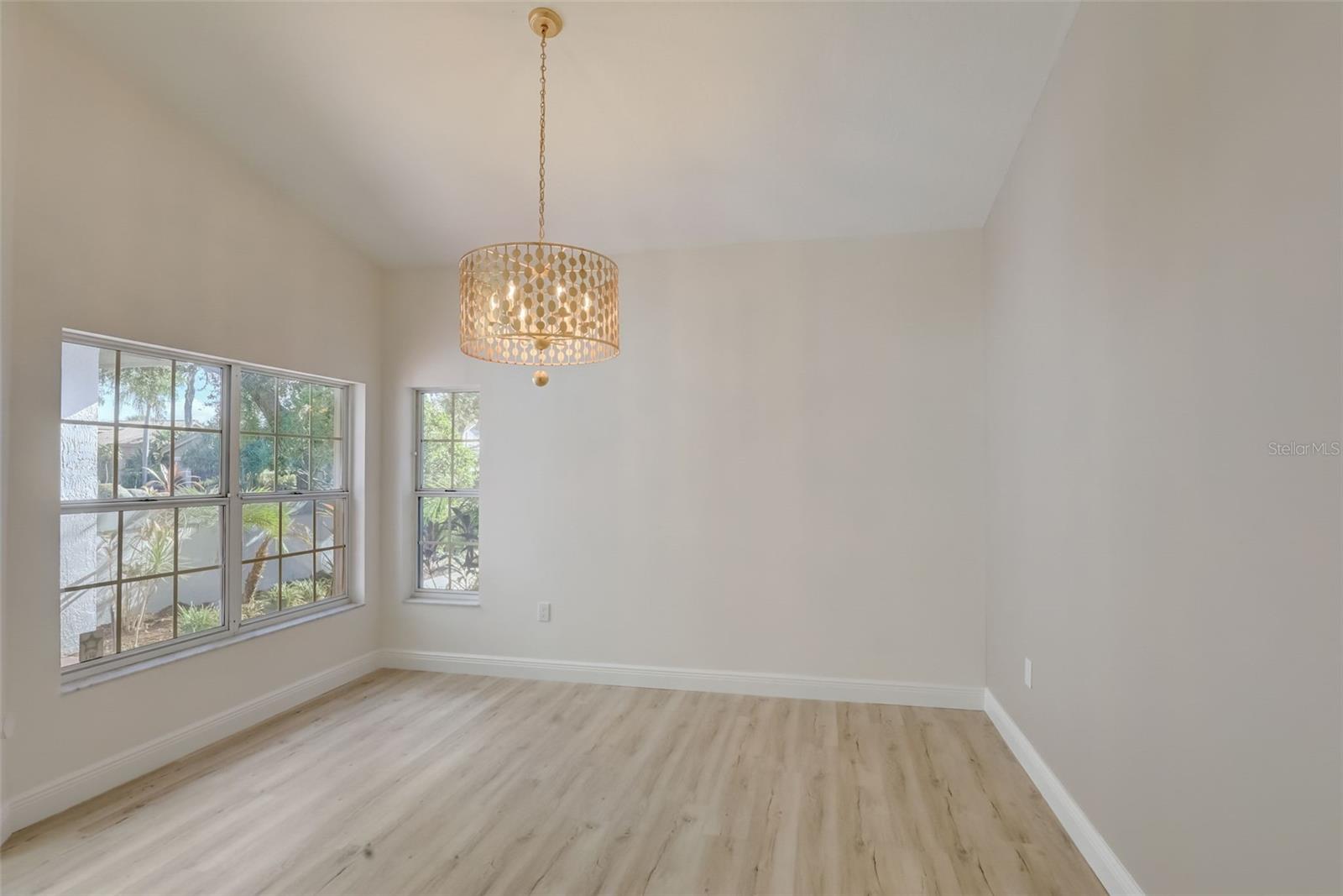 4524 HIGHLAND OAKS CIR