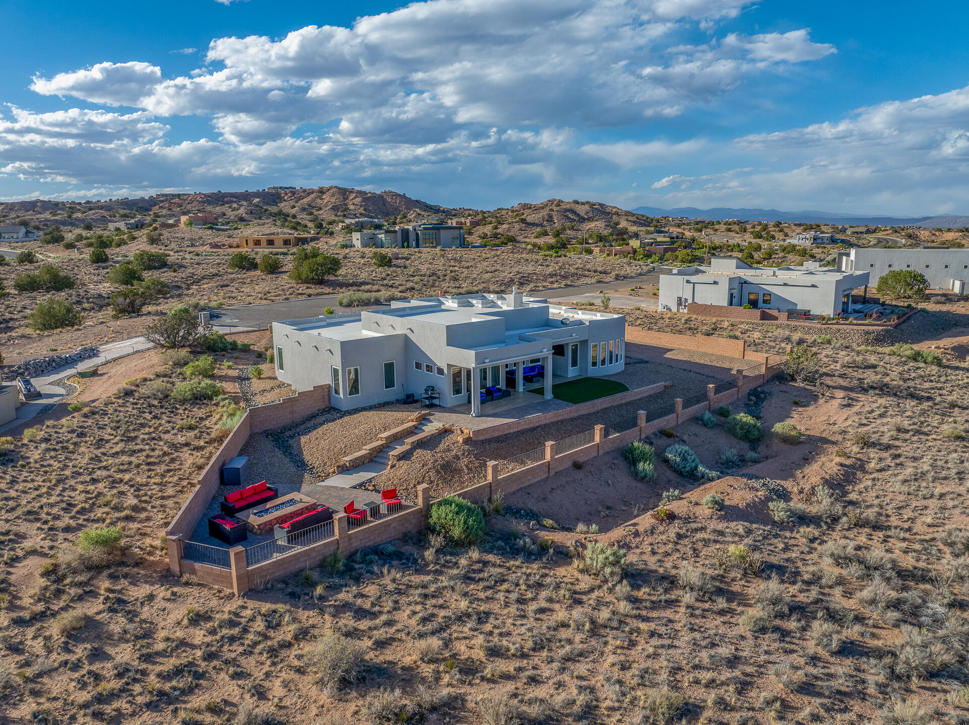 2324 Venada Road NE