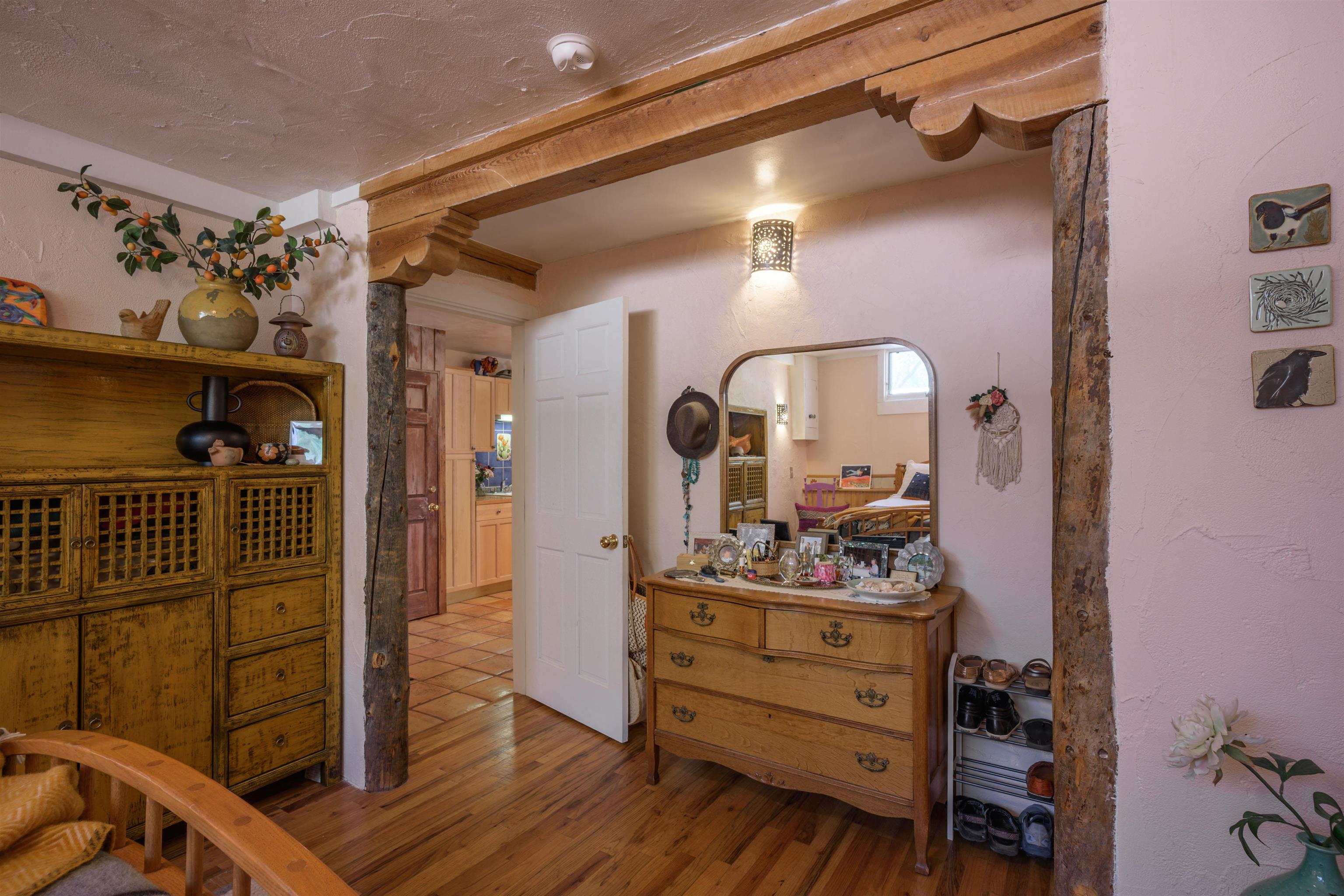 607 Valverde Street Unit: 607