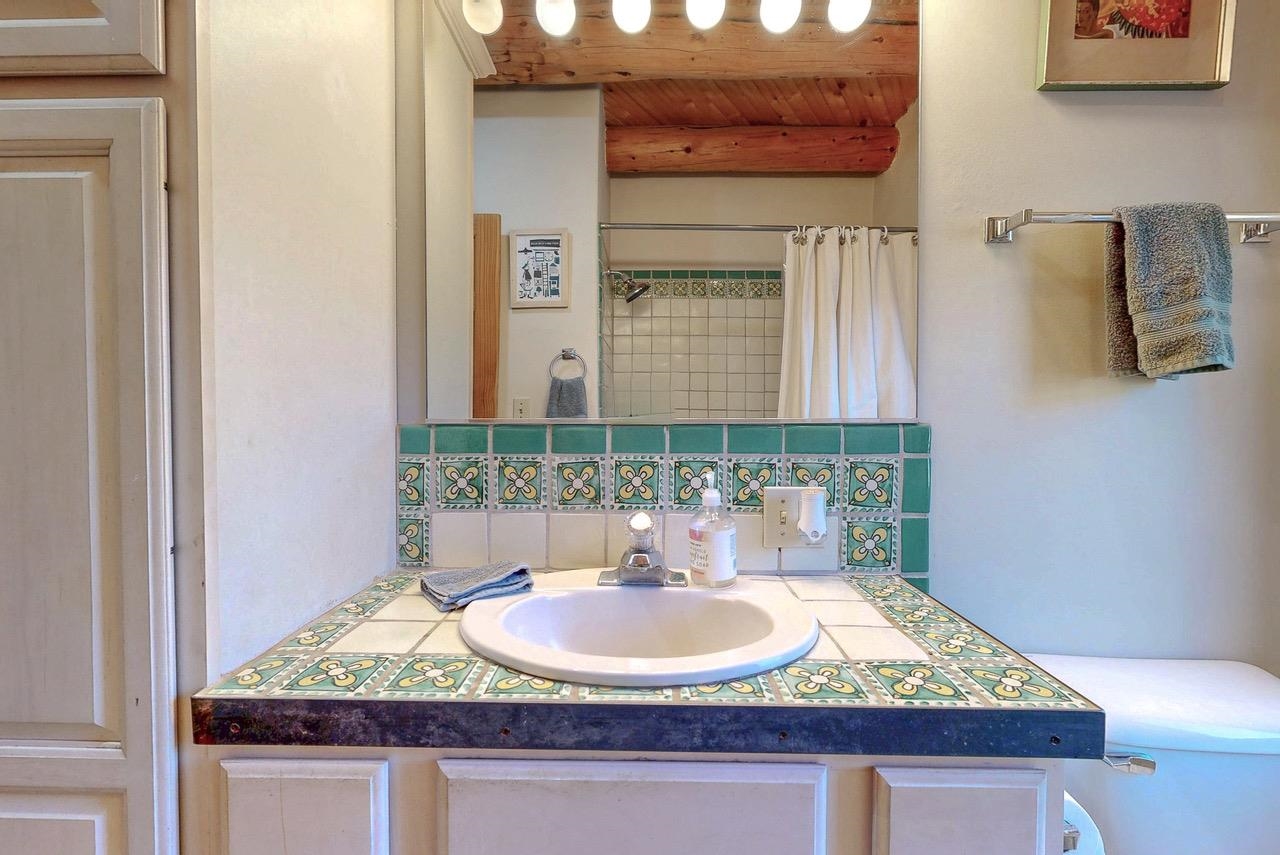 31 and 33 Juan de Dios Road