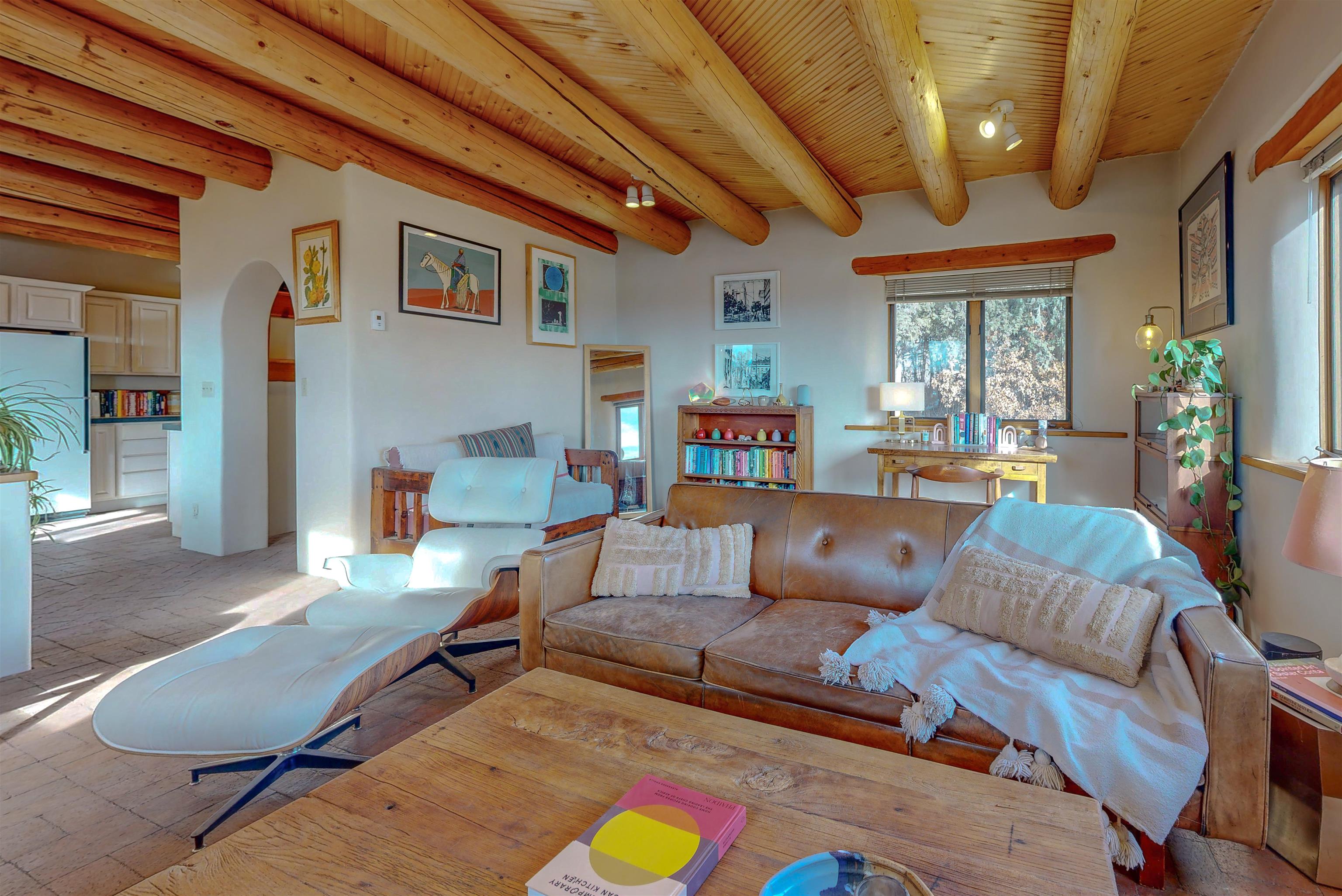 31 and 33 Juan de Dios Road