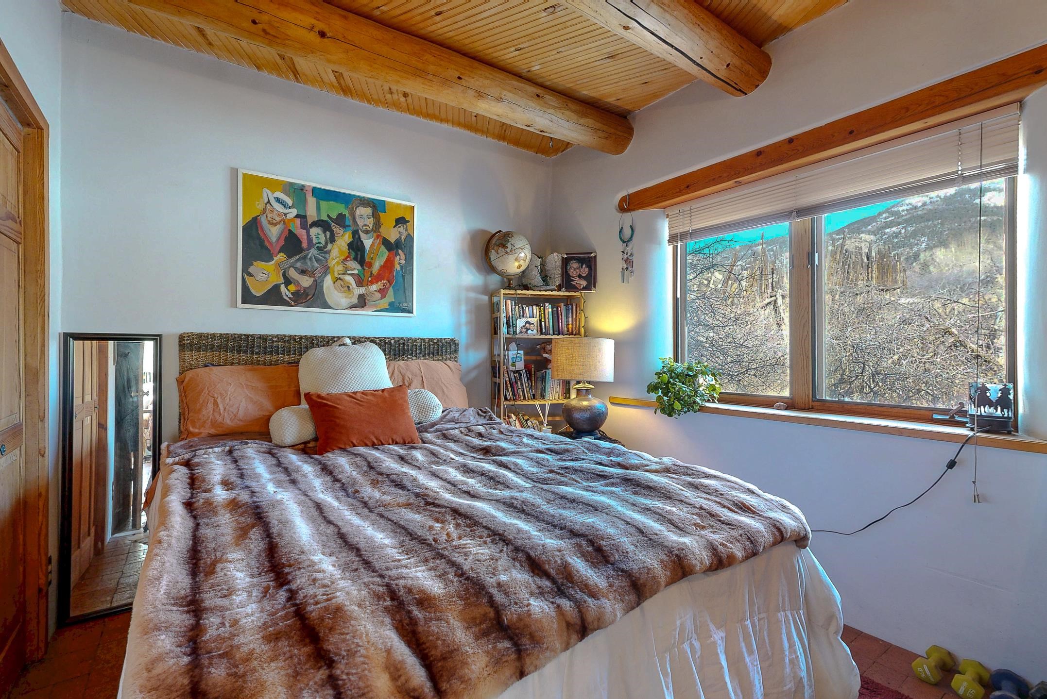 31 and 33 Juan de Dios Road