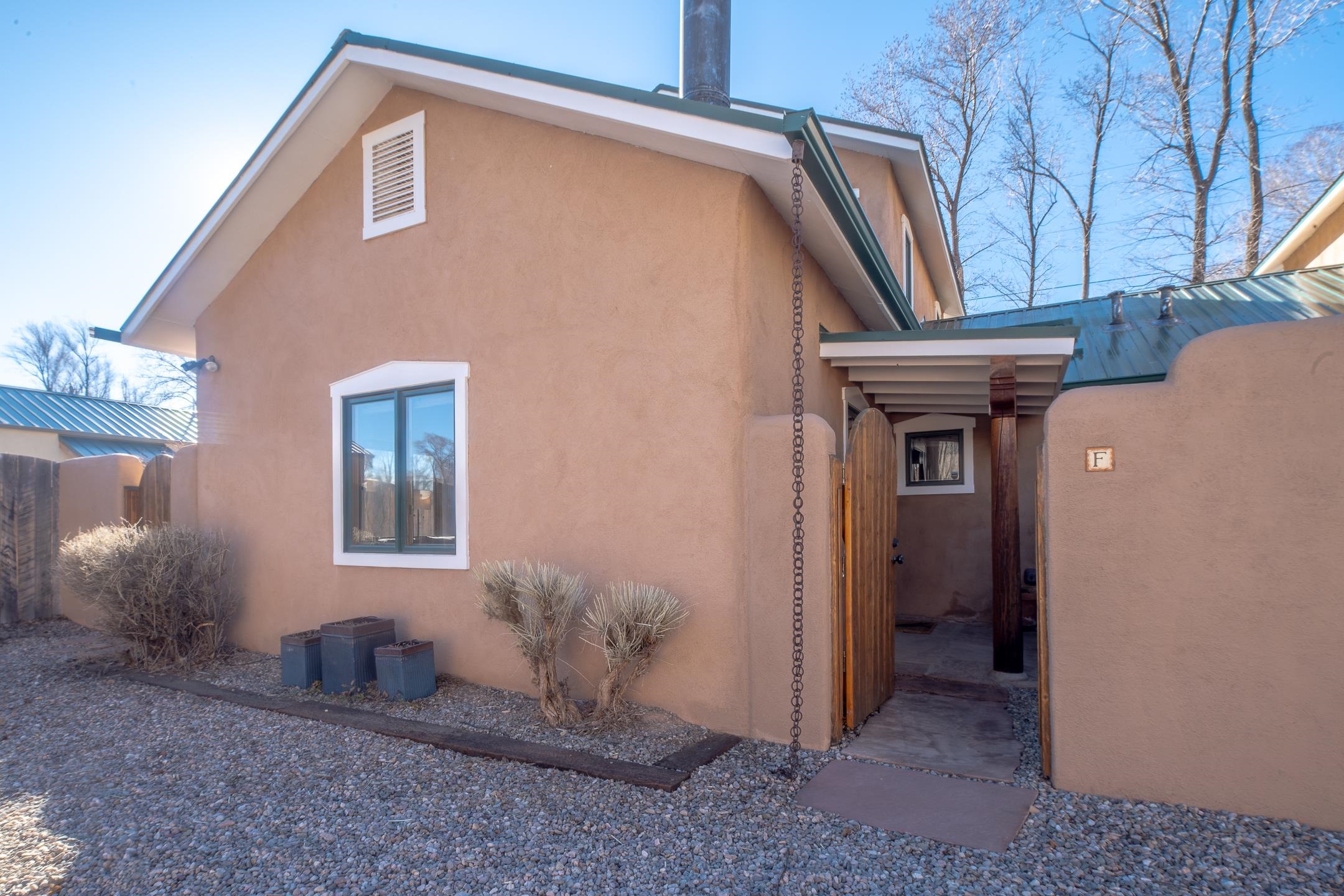 518 Dolan Street Unit: F