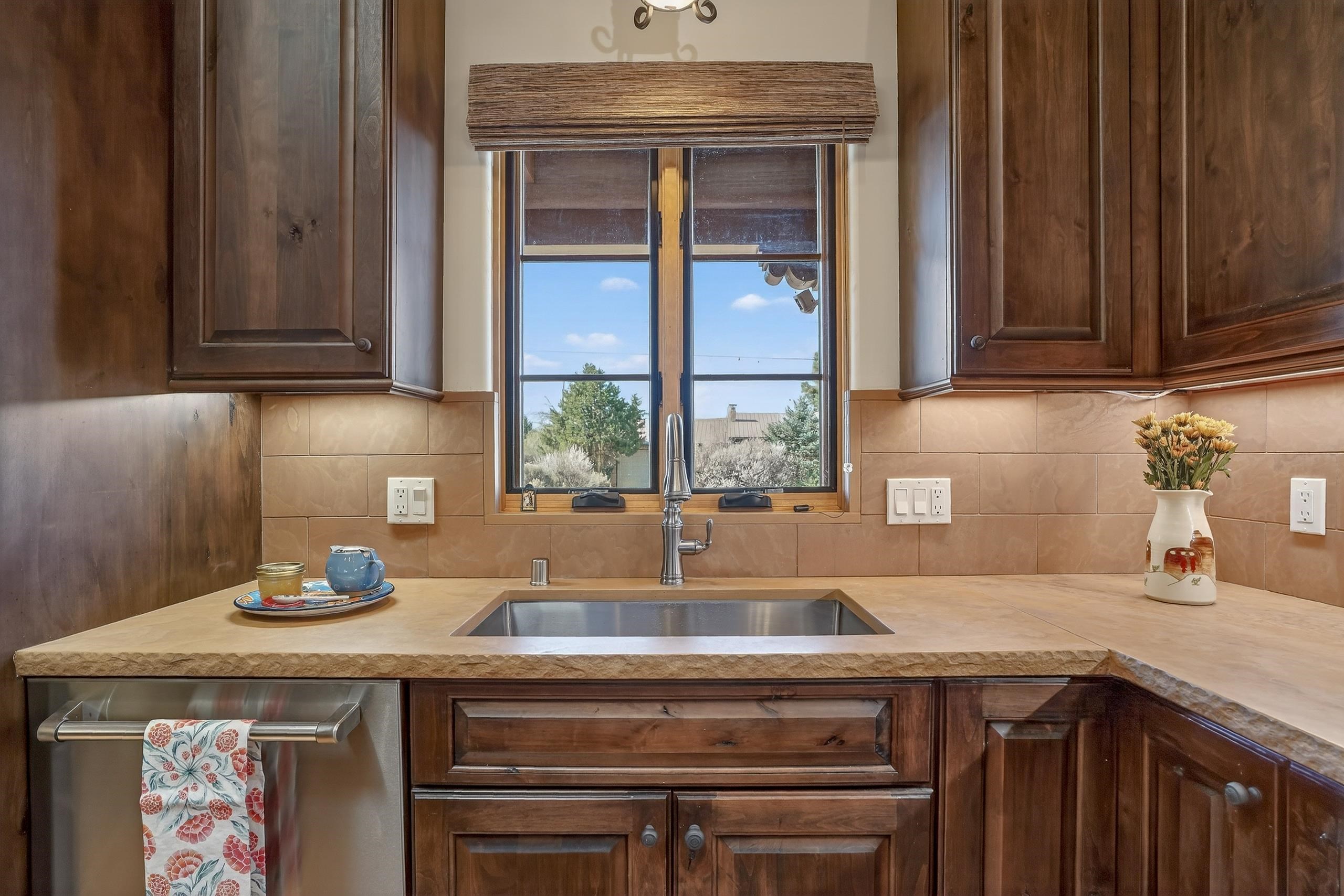 209 Tewa Street Unit: Unit B