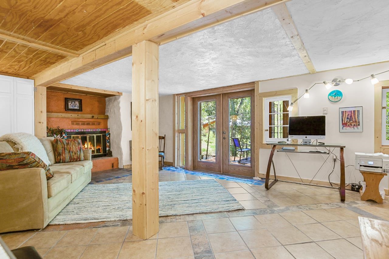 443 Cabresto Creek Road