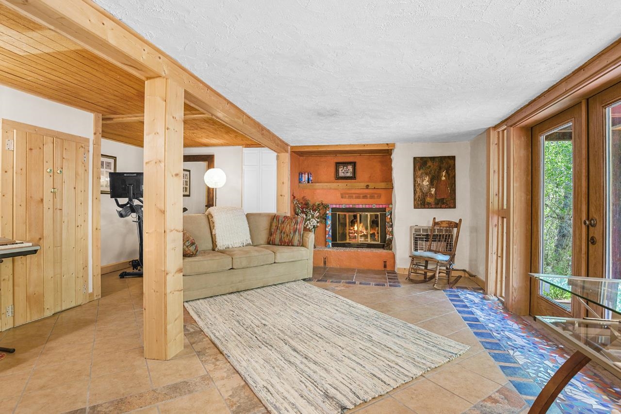 443 Cabresto Creek Road