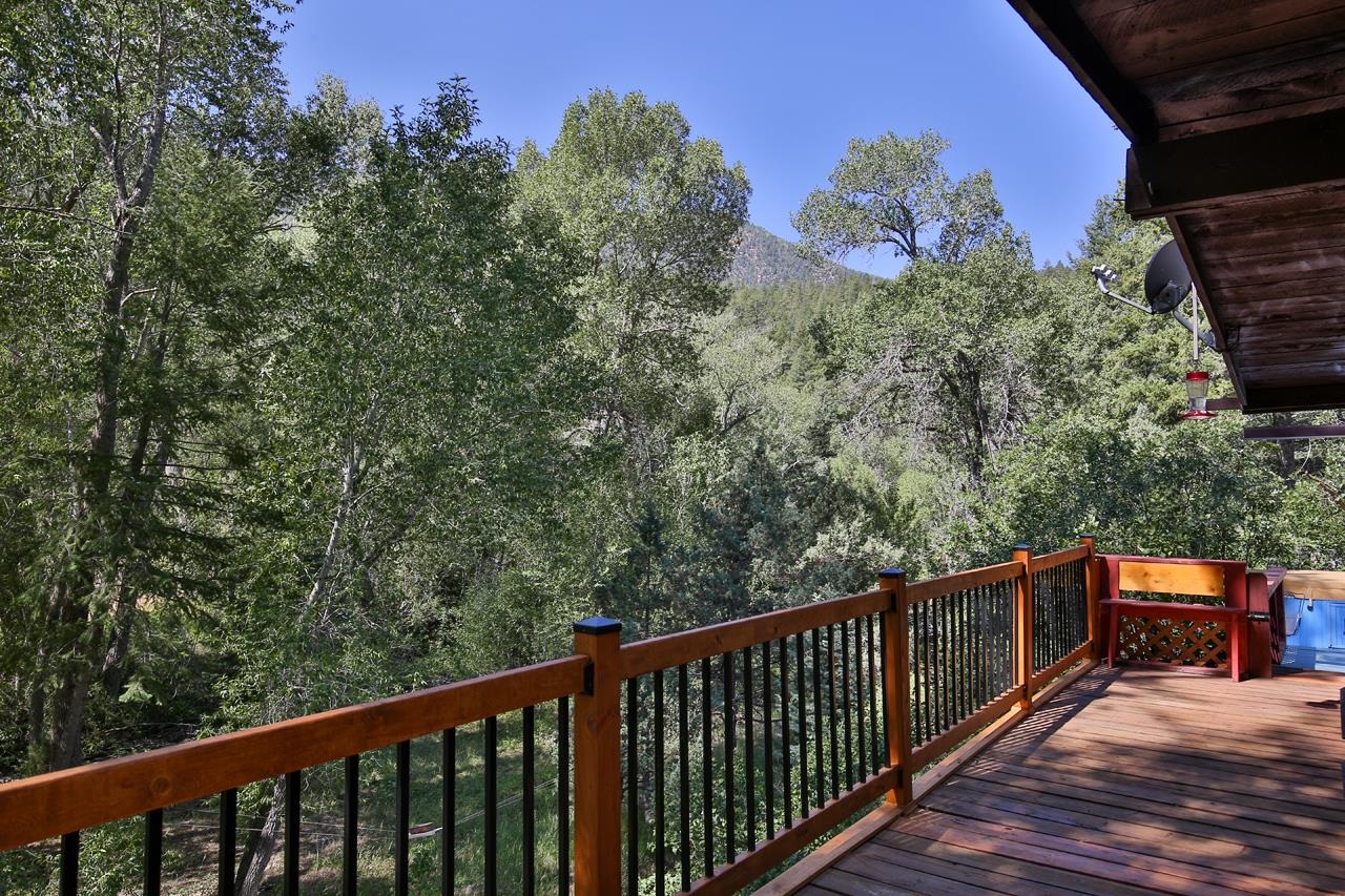 443 Cabresto Creek Road