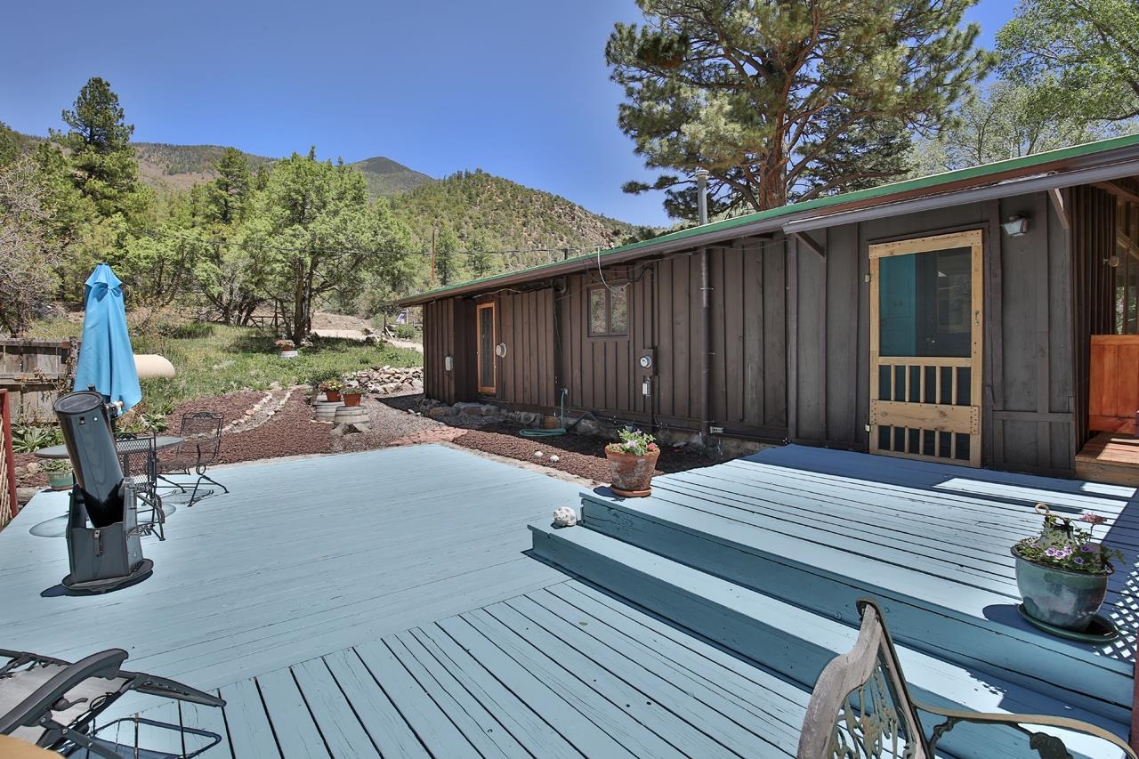 443 Cabresto Creek Road