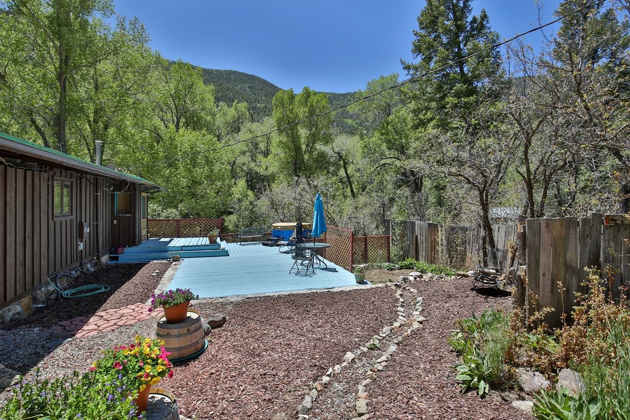 443 Cabresto Creek Road