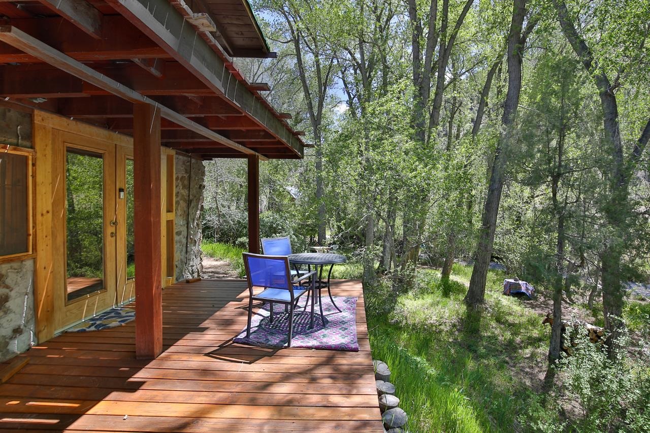 443 Cabresto Creek Road