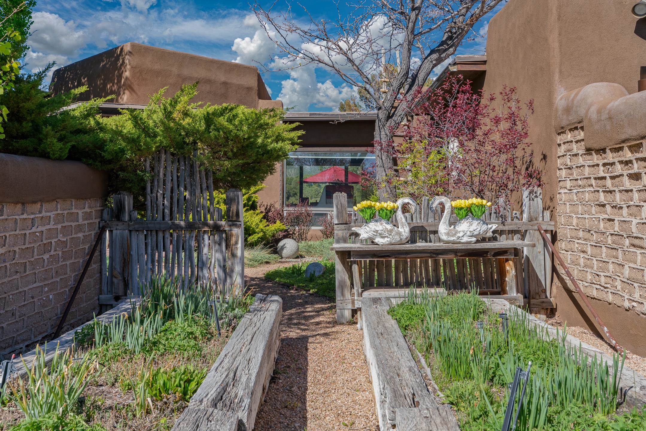 267 Hondo Seco Road