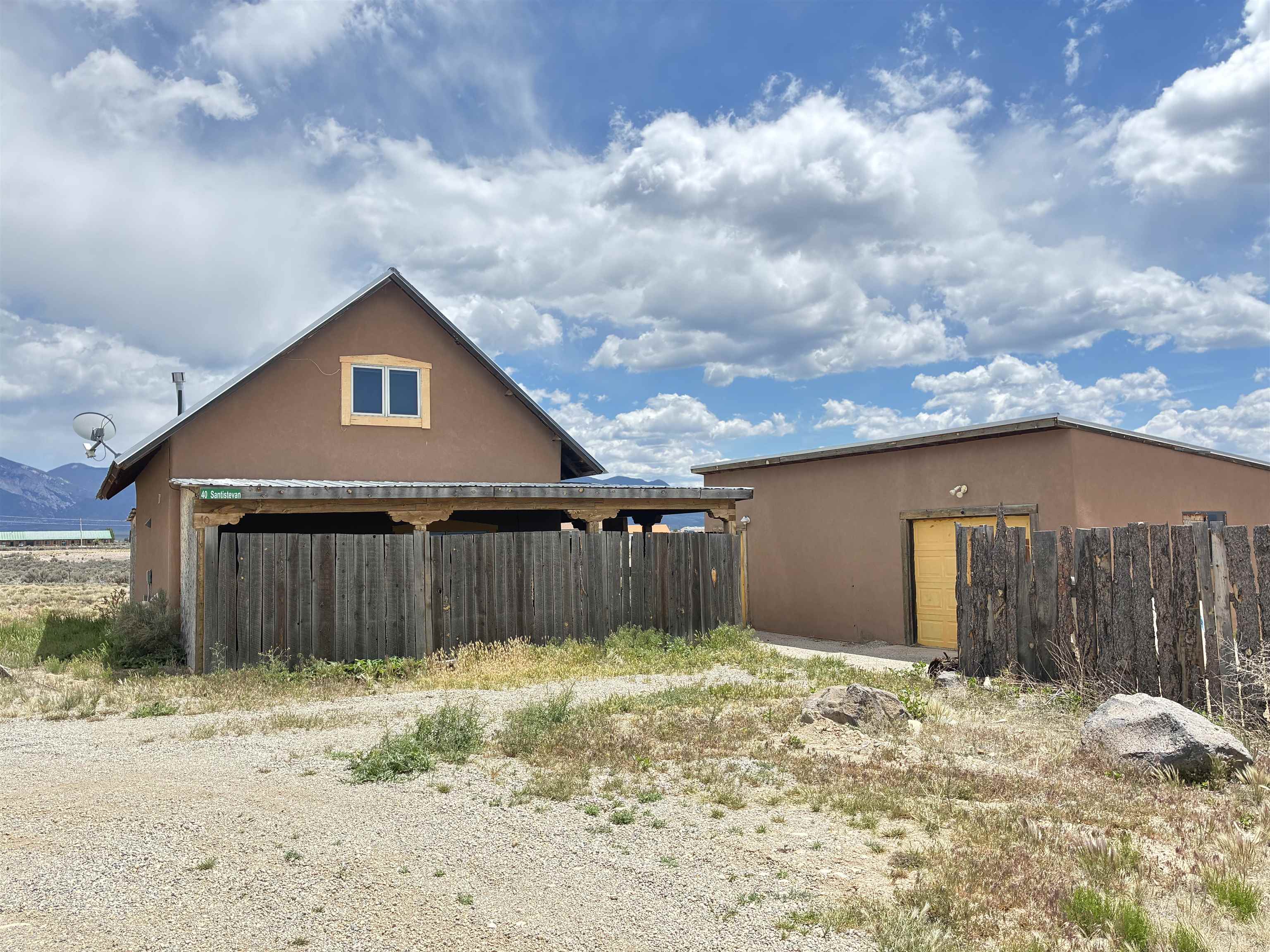 40 Santistevan Road