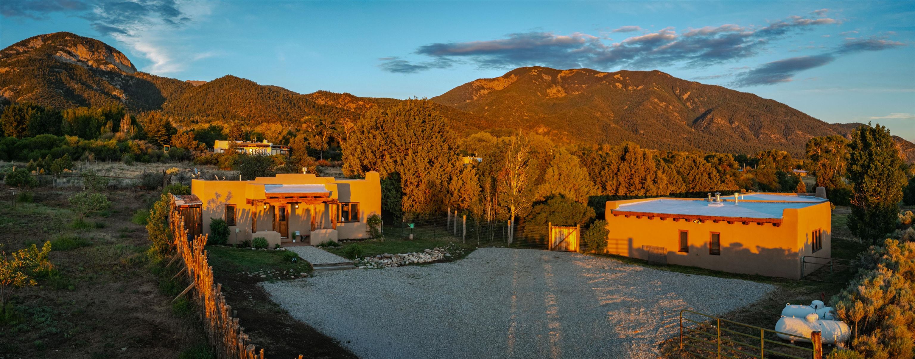 31 and 33 Juan de Dios Road