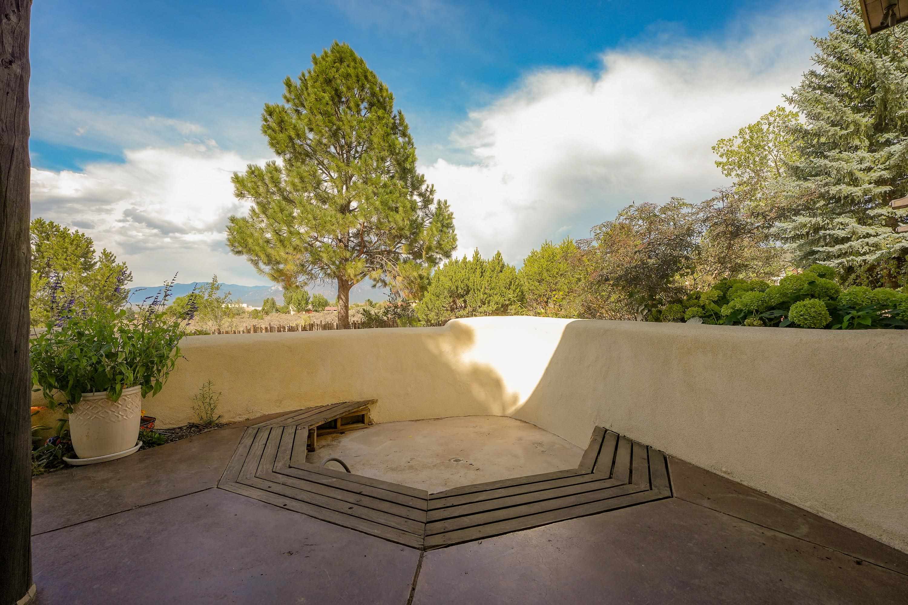 1415 Monterey Dr