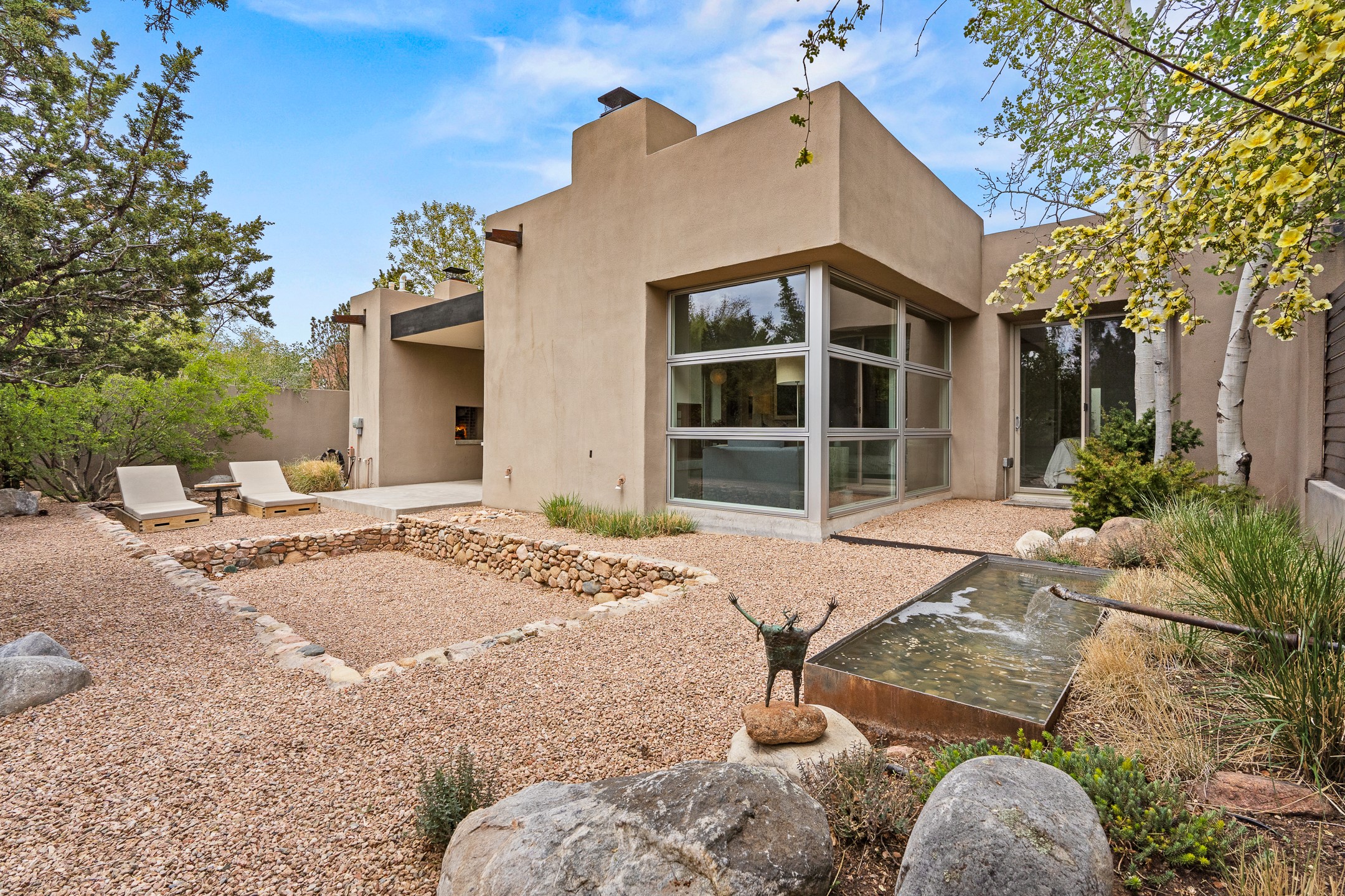 161 S Armijo Lane
