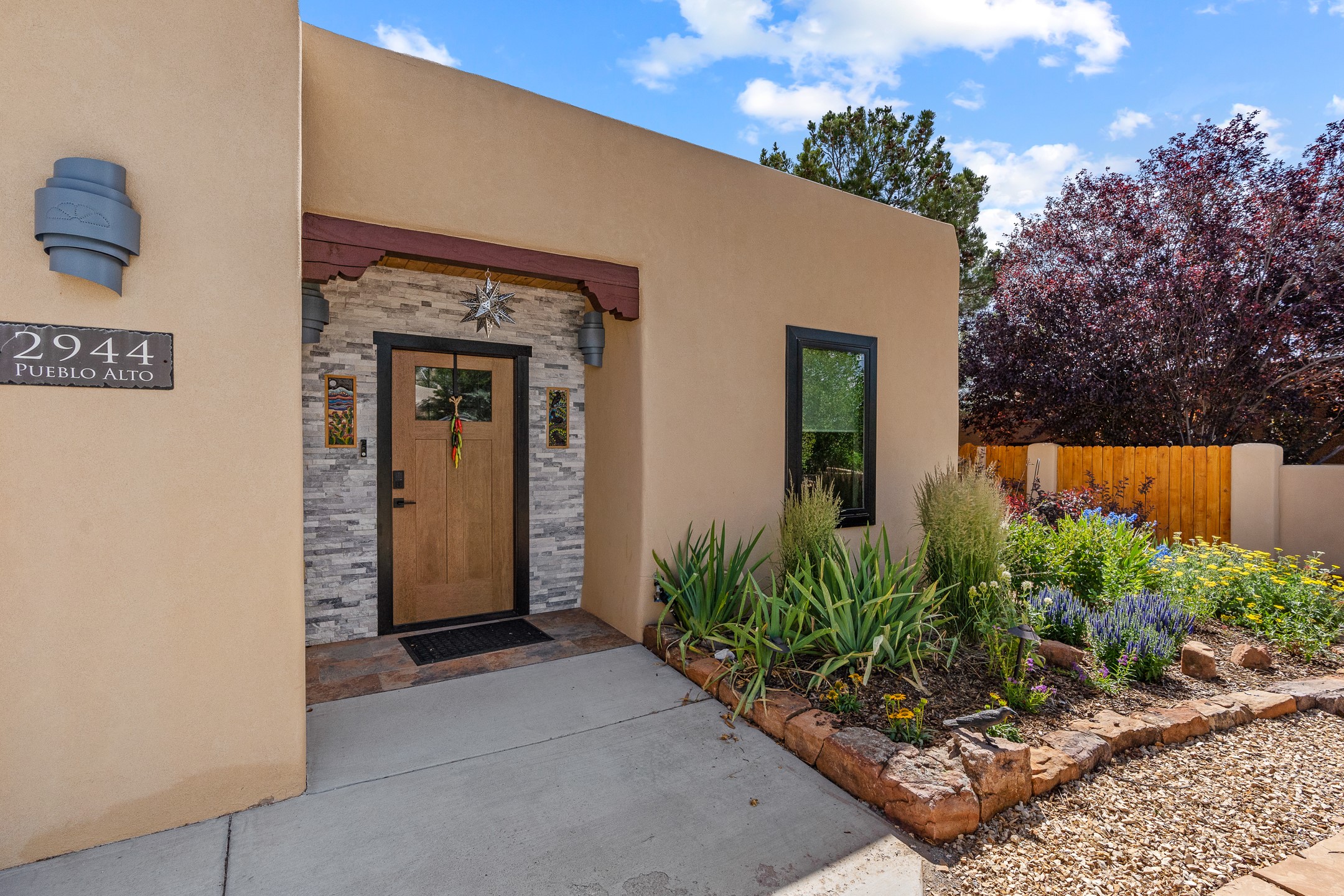 2944 Pueblo Alto