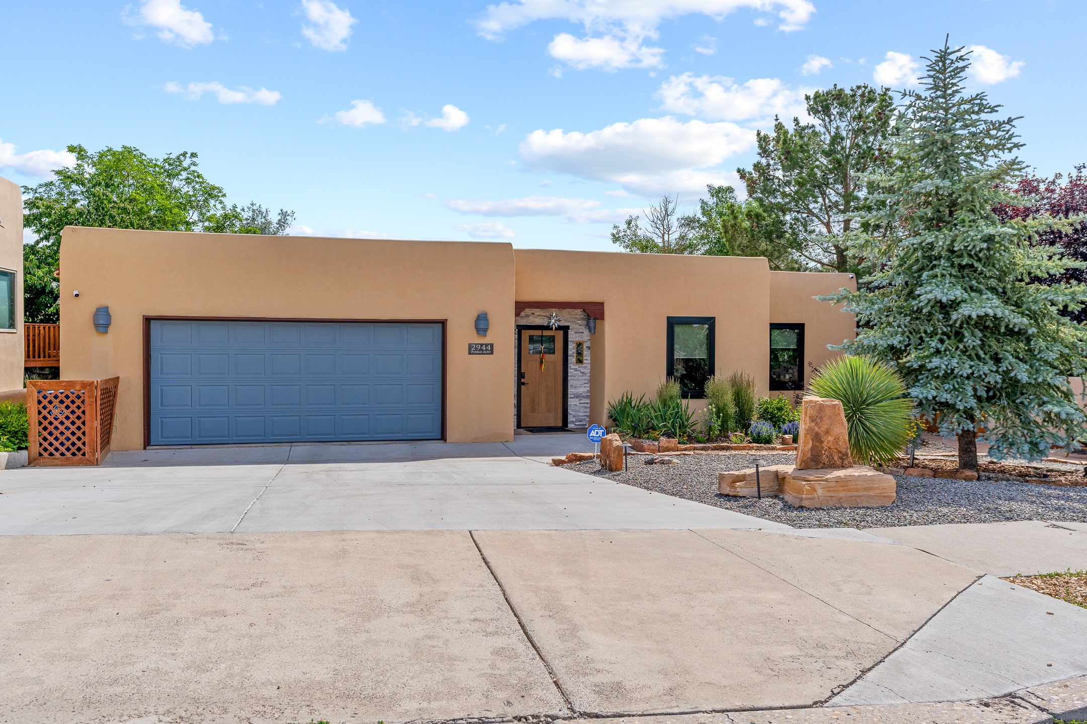 2944 Pueblo Alto
