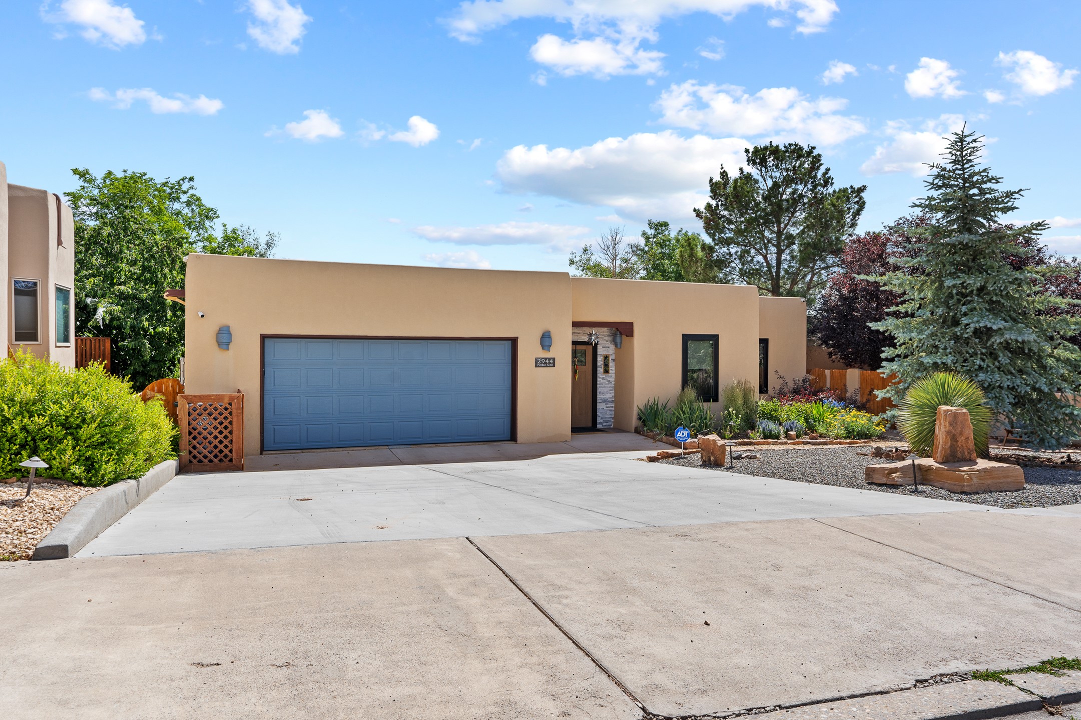 2944 Pueblo Alto