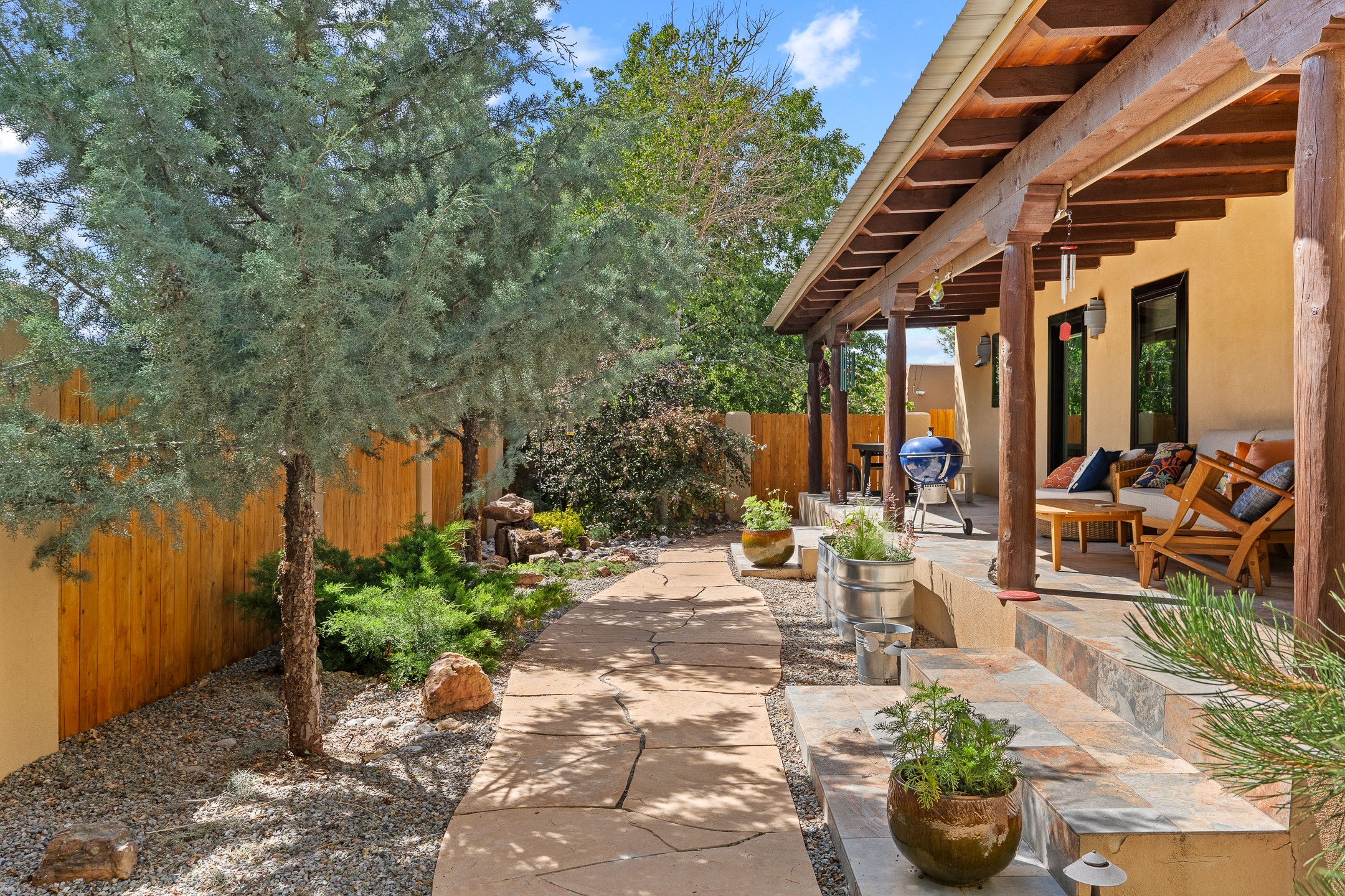 2944 Pueblo Alto