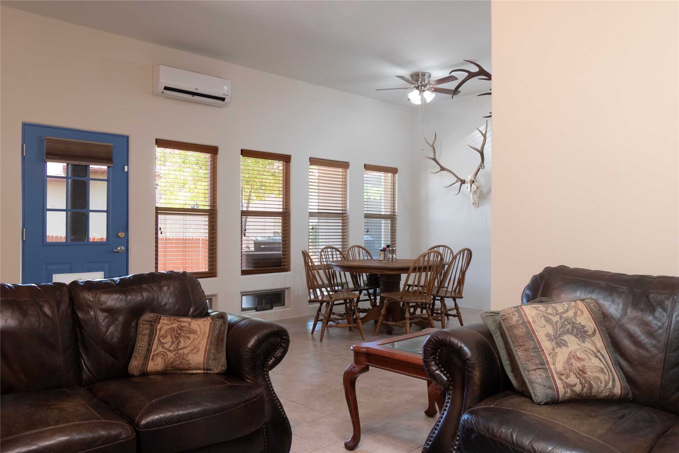4748 Vista Del Sol