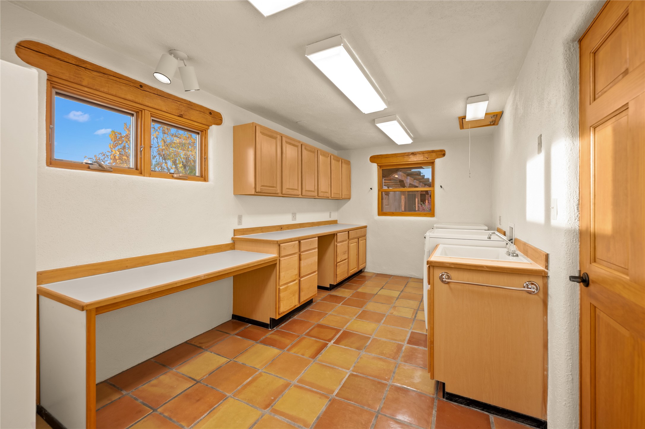 1534 Millicent Rogers Rd