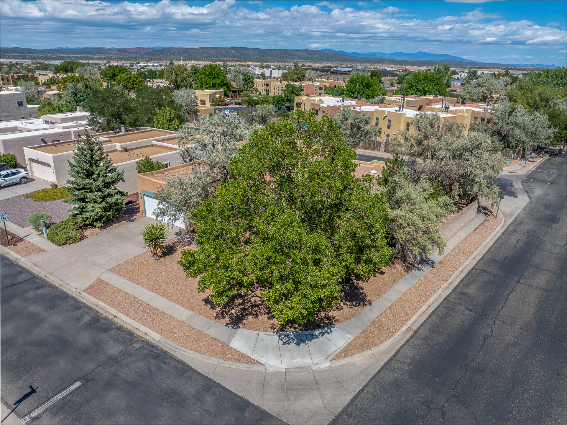7401 Saratoga Lane