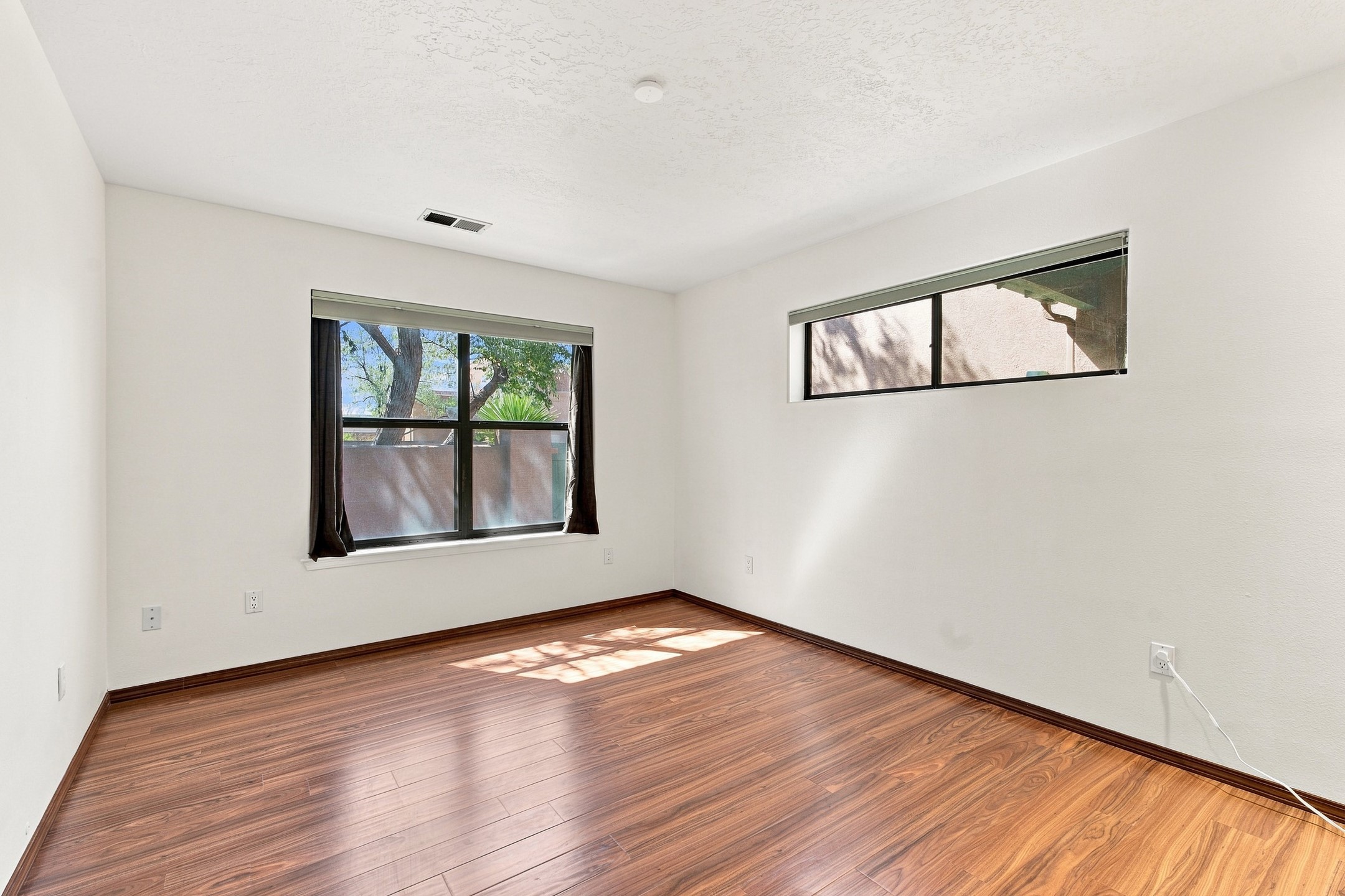 7401 Saratoga Lane
