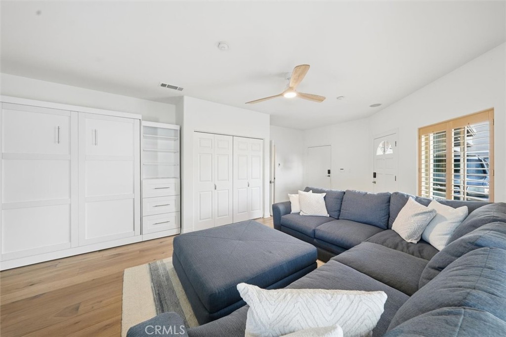 125 S Juanita Avenue A