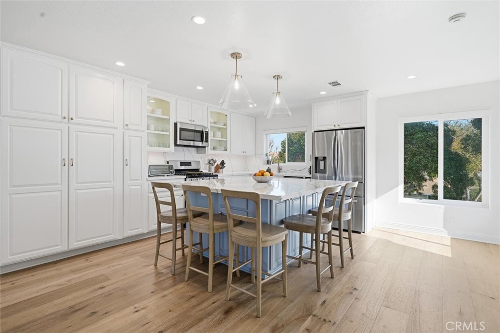 125 S Juanita Avenue A