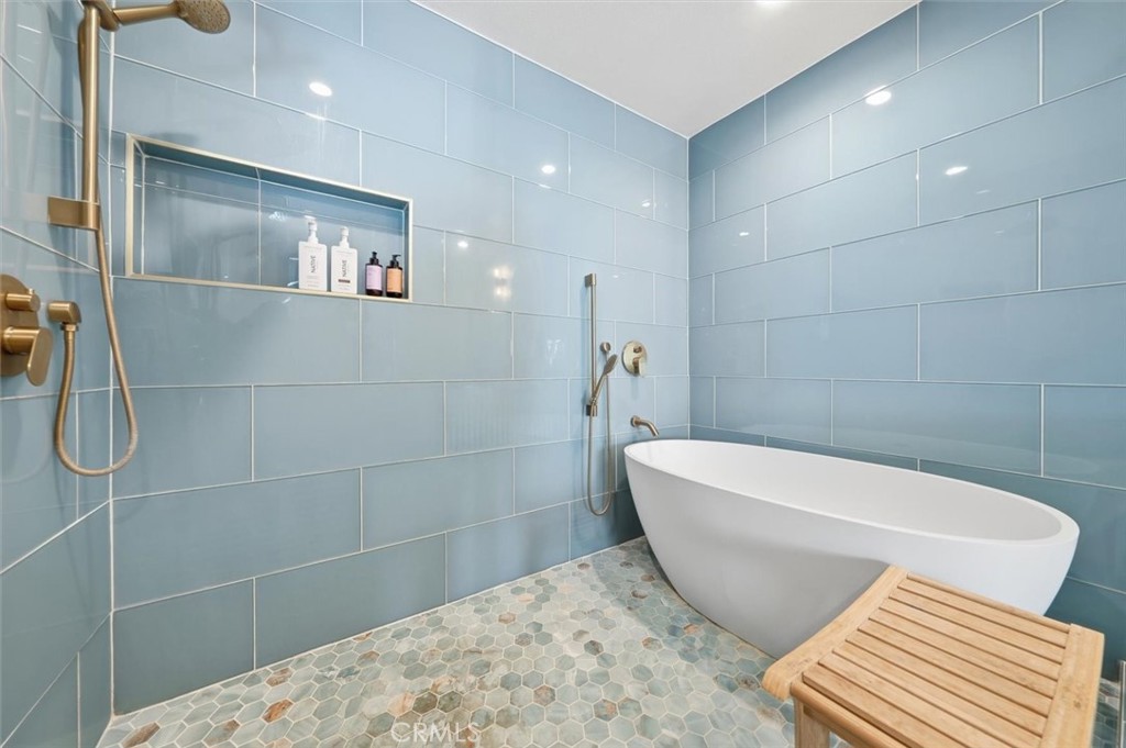 125 S Juanita Avenue A