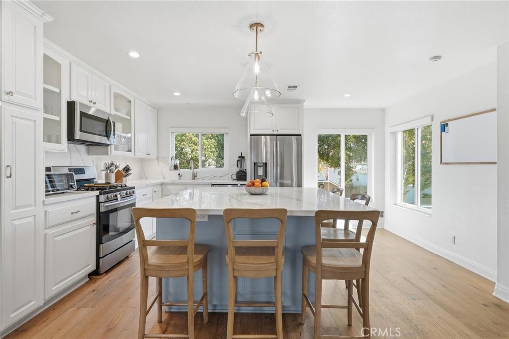 125 S Juanita Avenue A