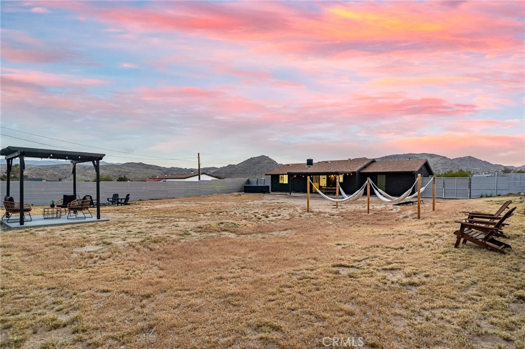 4743 Avenida La Espana Daga