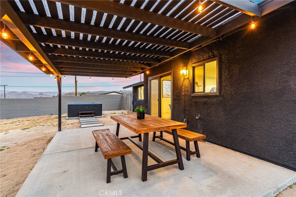 4743 Avenida La Espana Daga