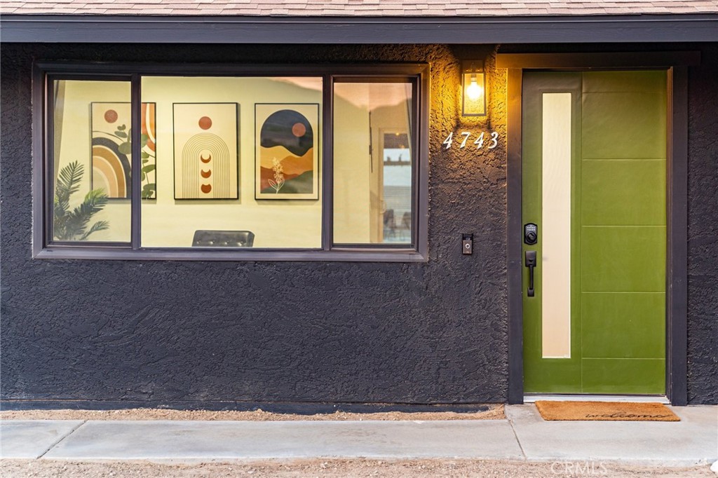 4743 Avenida La Espana Daga