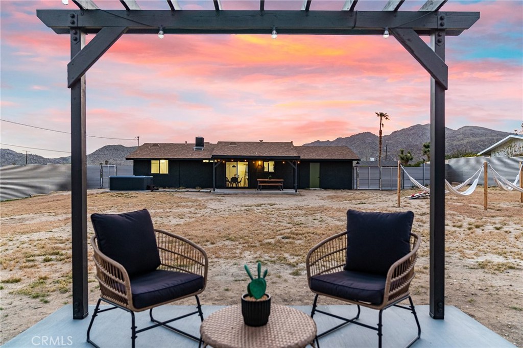 4743 Avenida La Espana Daga