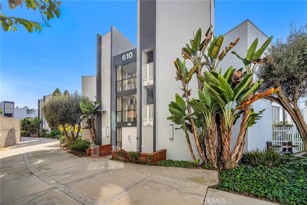 610 #214 The Village