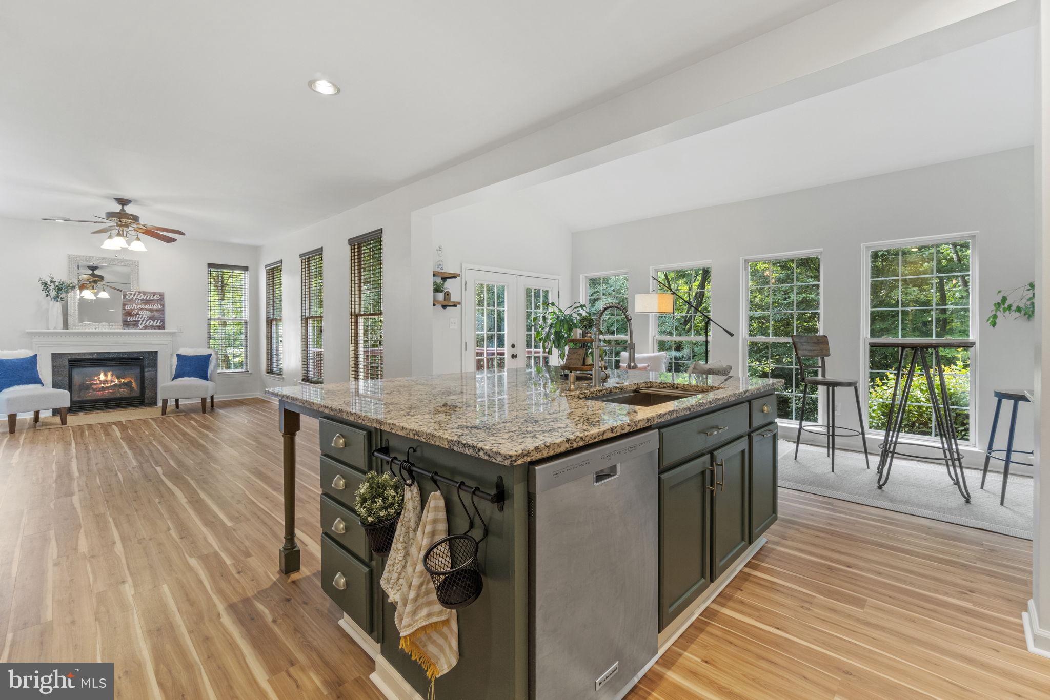 4112 MONTICELLO STREET