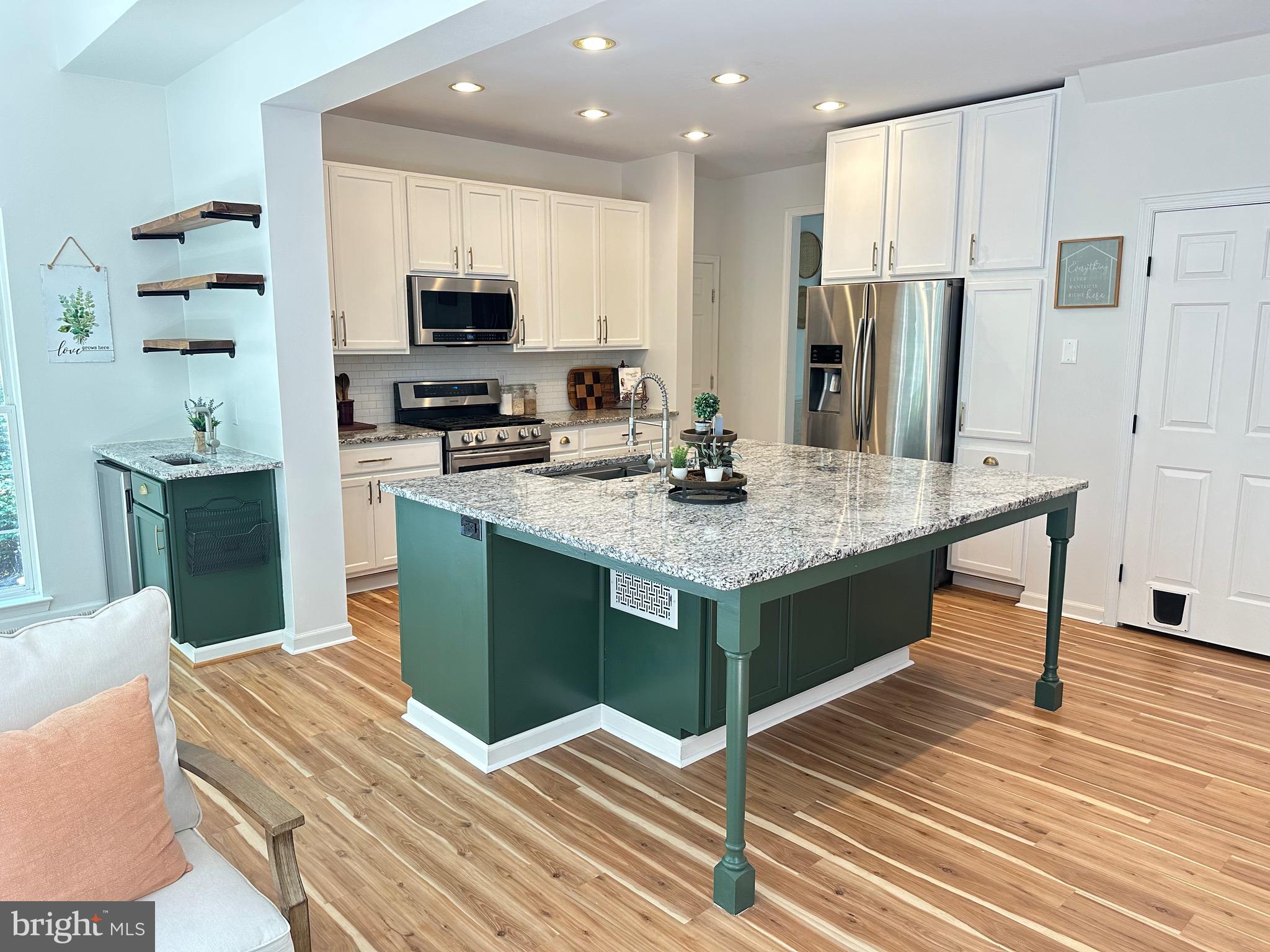 4112 MONTICELLO STREET