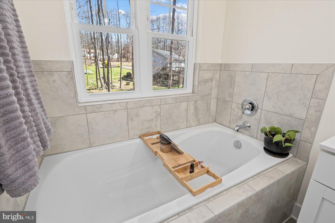 12202 PLANTATION DRIVE