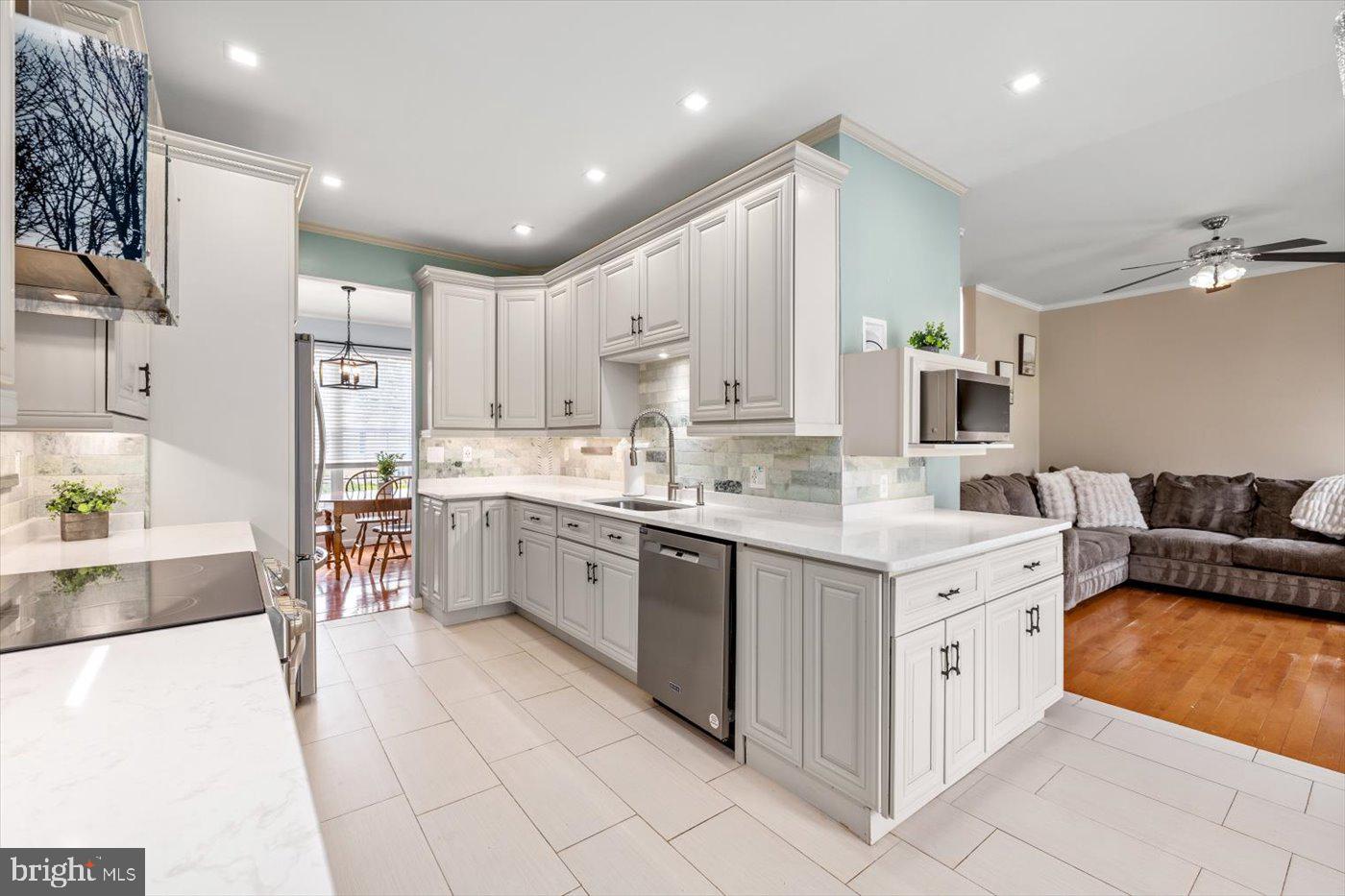 6421 HOT SPRING LANE