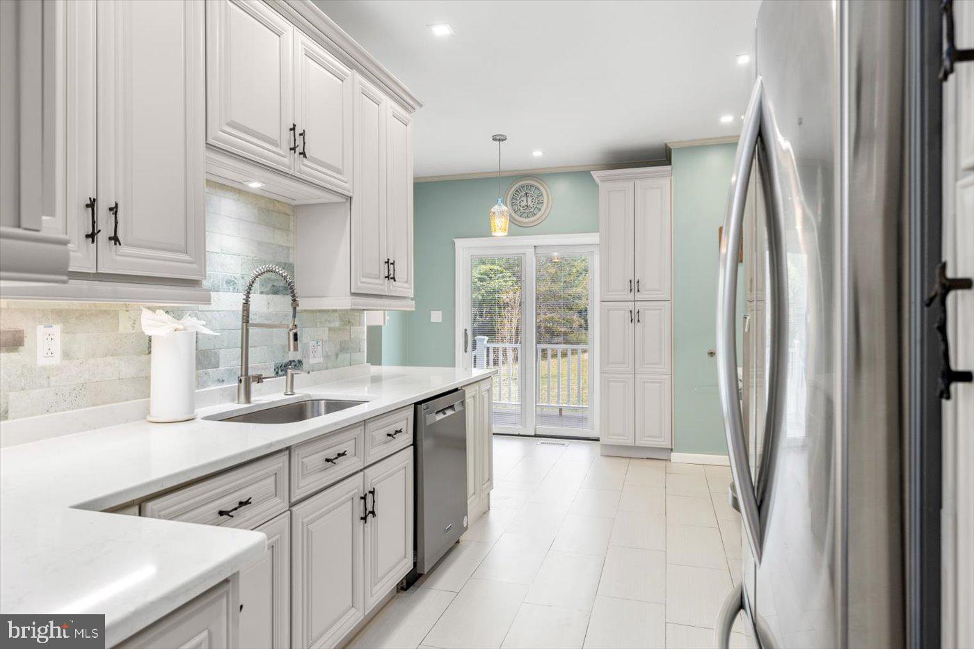 6421 HOT SPRING LANE