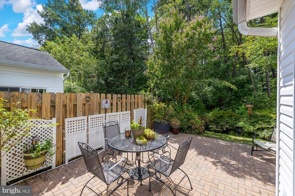9536 AIRDRIE LANE