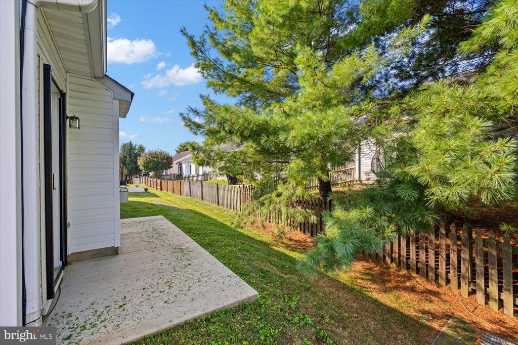6906 WINTHROP COURT