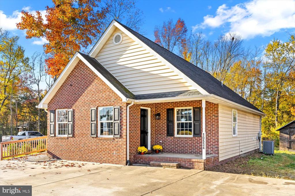 10534 COLES LANE